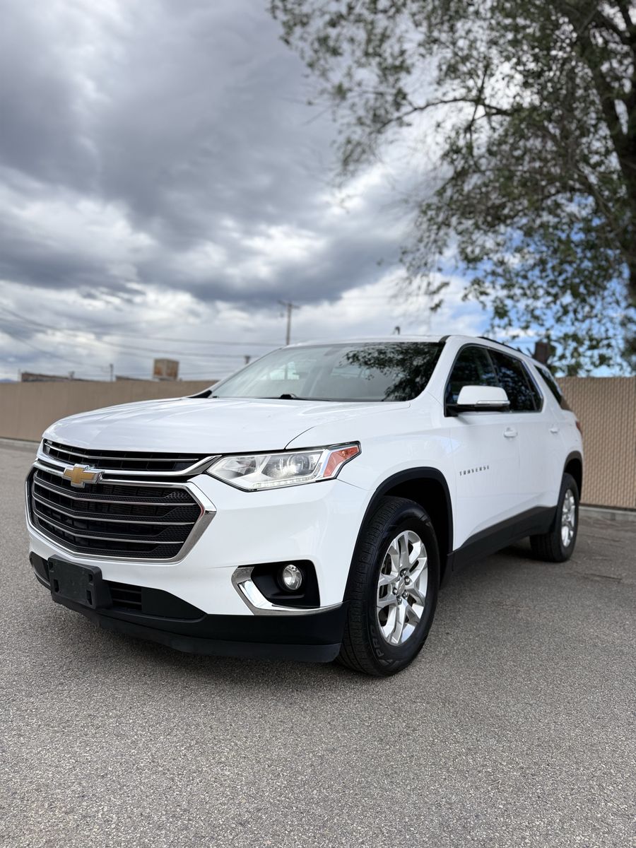 2020 Chevrolet Traverse LT Cloth