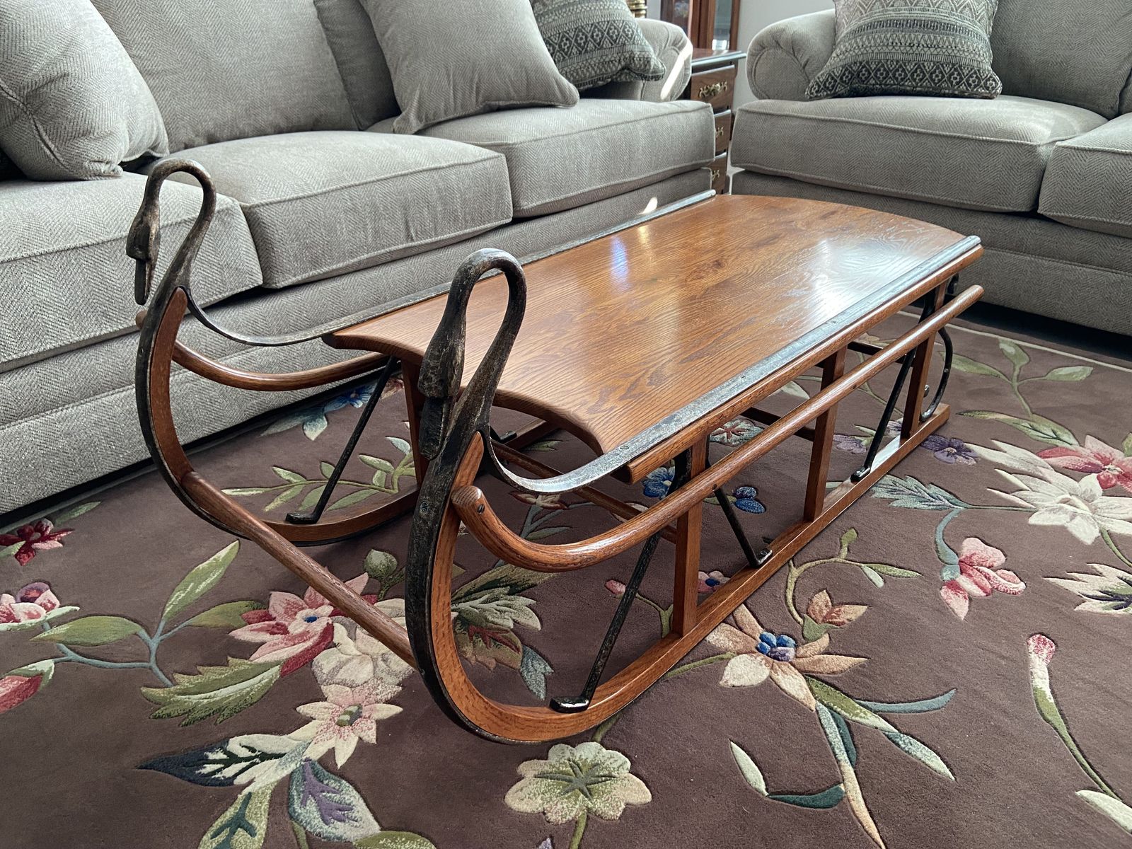 Couch/Coffee Table "Winter Sled"