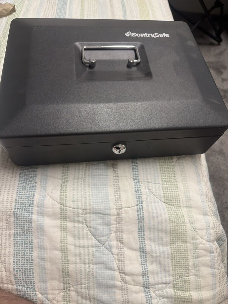Sentry Safe For Dollars/coins