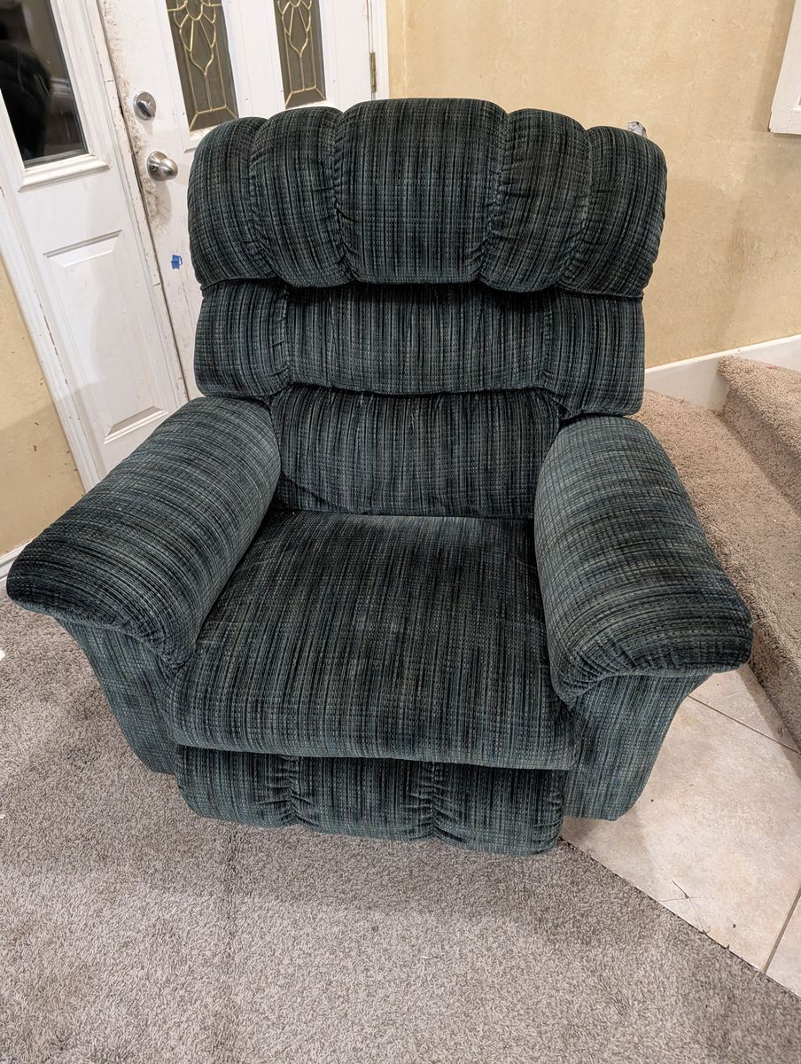 Matching Lazy-Boy Recliners