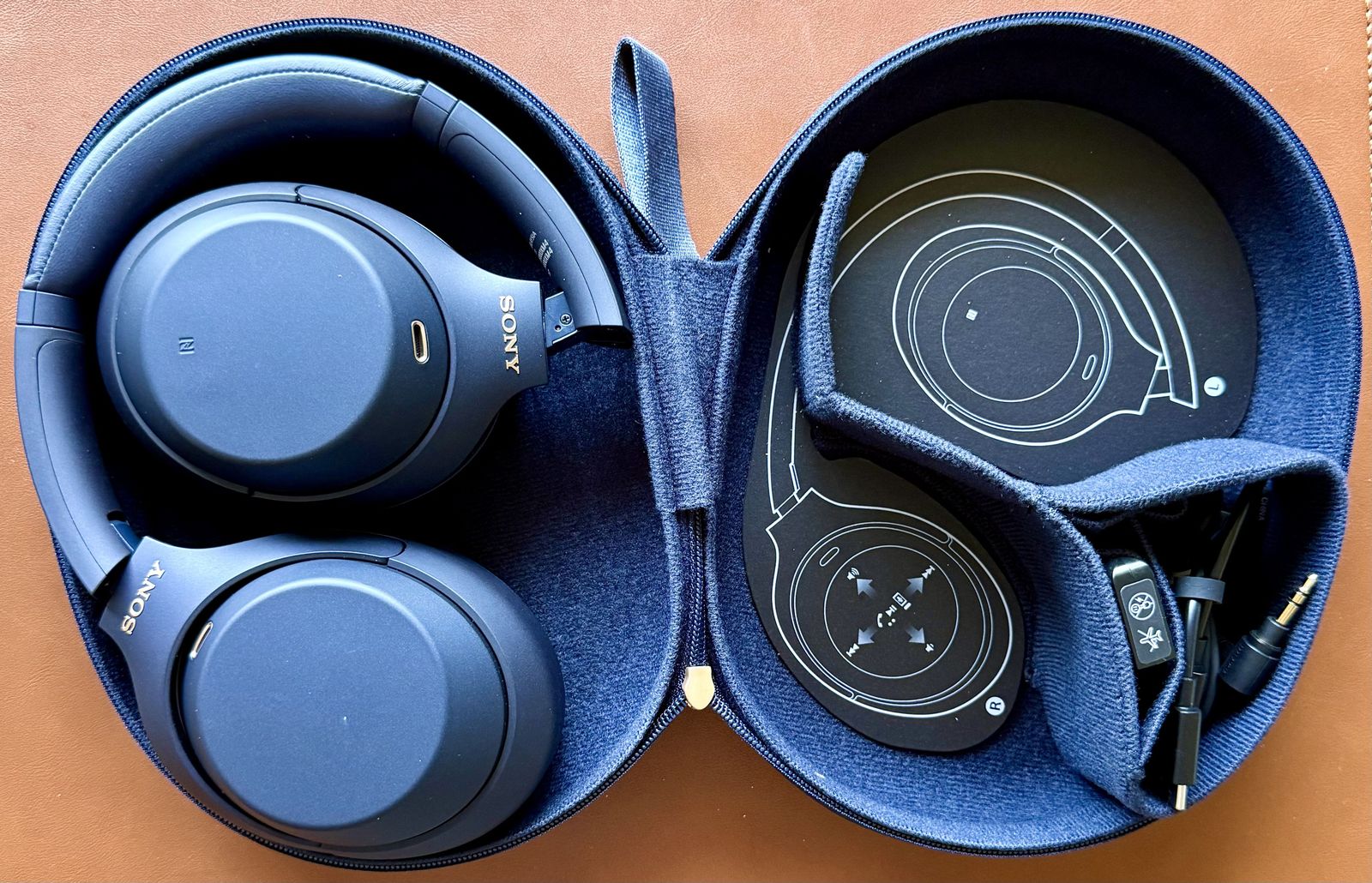 SONY WH-1000XM4 Noise Canceling Headphones Midnight Blue