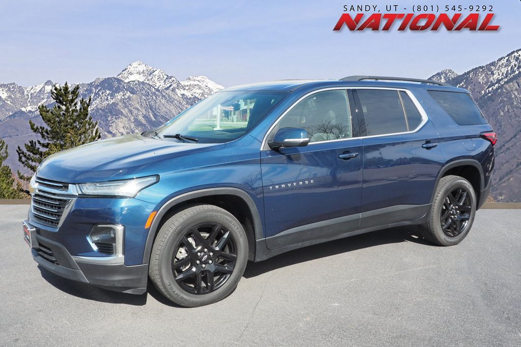 2023 CHEVROLET TRAVERSE LT Cloth