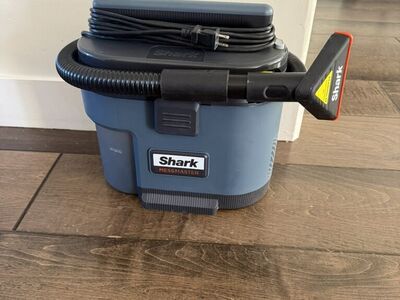 Shark Messmaster wet/dry Vac