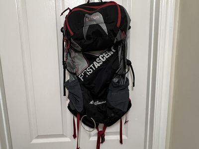 Eddie Bauer First Ascent Bacon 28L Backpack