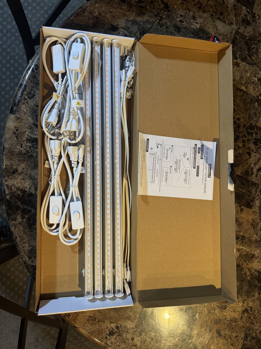 Red And Blue Plant Lights