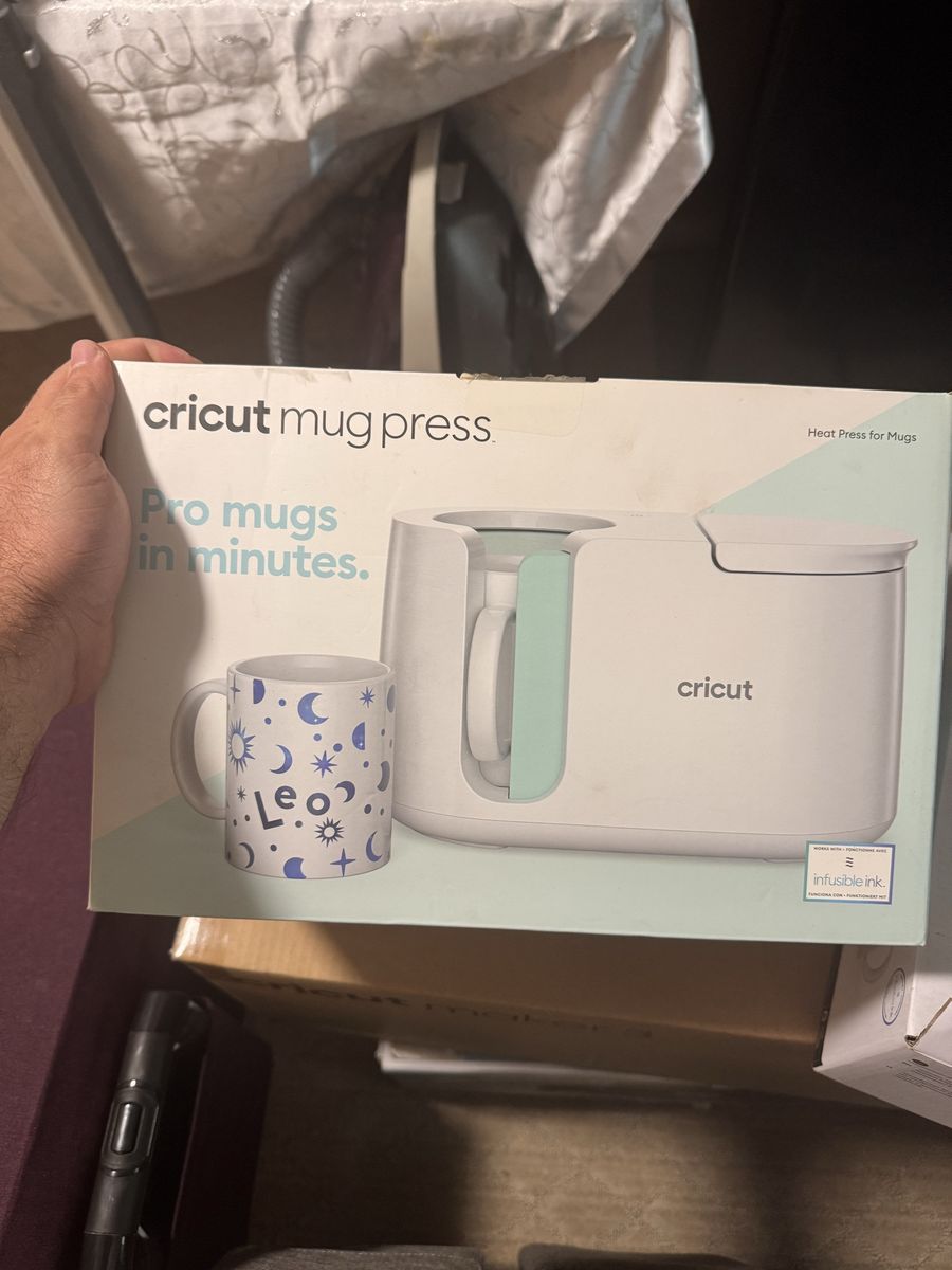 Cricut Mug Press Heat Press for Mugs - Compatible with 11-16 oz Mugs - used open box. I am also giving 9 mugs with it