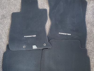 Subaru Forester Black All Weather Floor Mats Liners New J501SSJ000