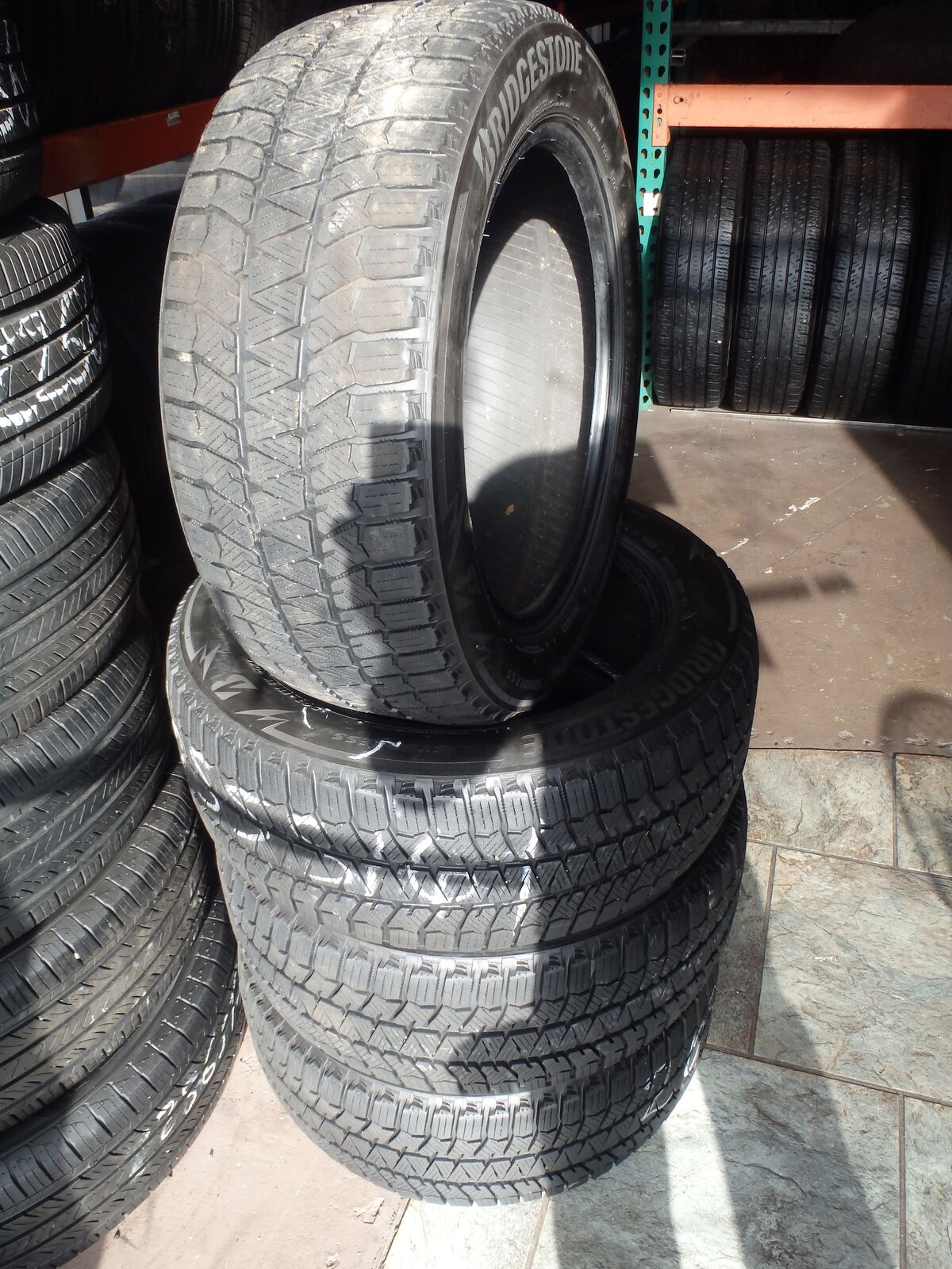 205/55R16 BRIDGESTONE BLIZZAK STUDLESS SET OF USED WINTER TIRES