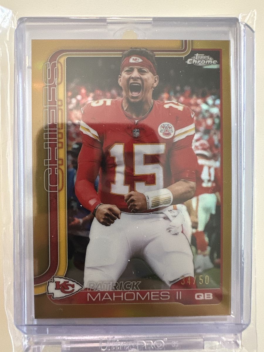 2025 Topps Chrome Patrick Mahomes II Gold #148 - 34/50