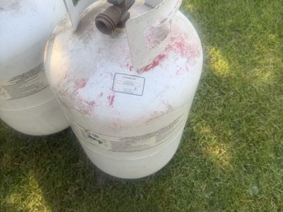 10 gallon propane tanks empty