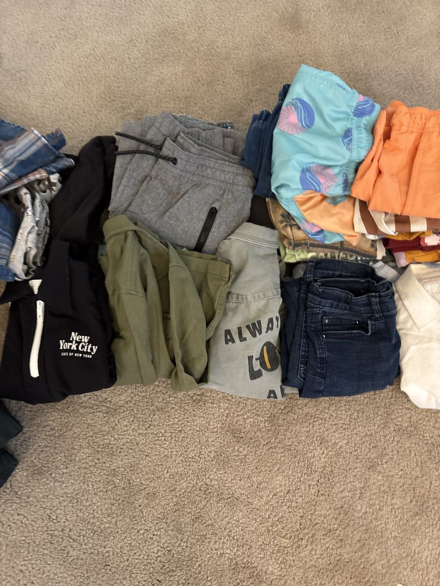 Boys' Mixed Clothing Lot Size 6-7 - Shorts, Joggers, Jeans, Shirts