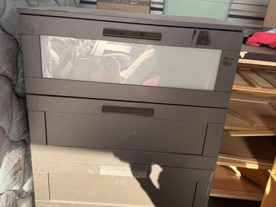 Dresser with glass shelve
