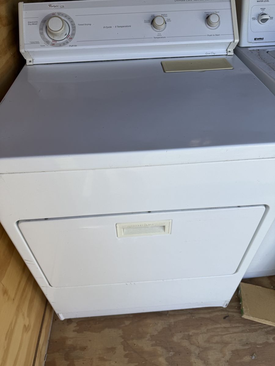 Whirlpool dryer *delivery available*