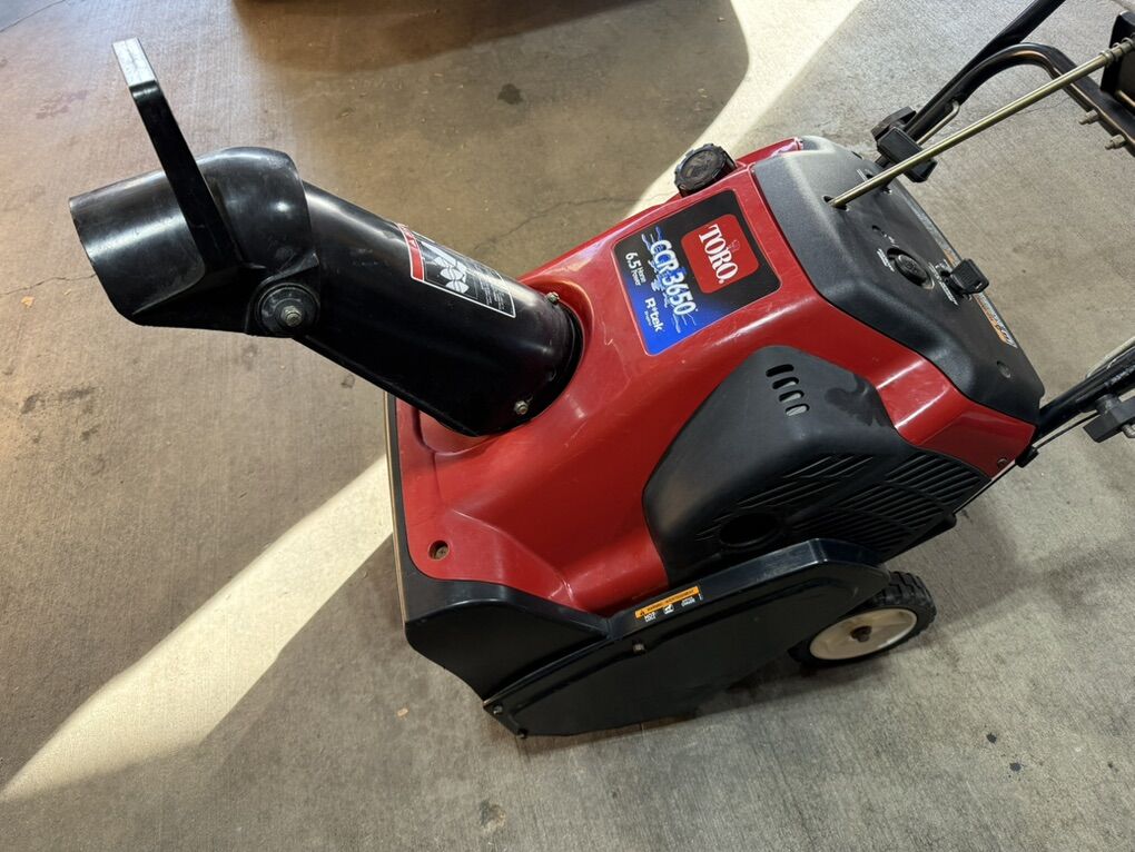 Toro CCR3650 Snow Blower