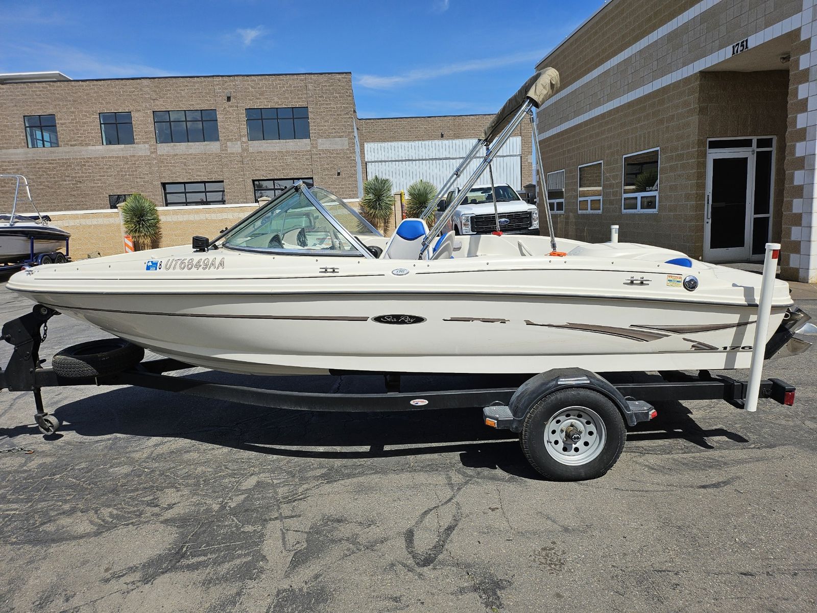 Sea Ray 176 Boat 2002