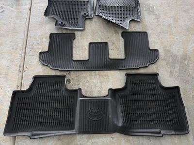 2022 Toyota Highlander OEM rubber Floor Mats