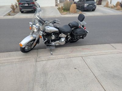 Harley-Davidson Softail Heritage Classic FLSTC Motorcycle - Silver with Saddlebags