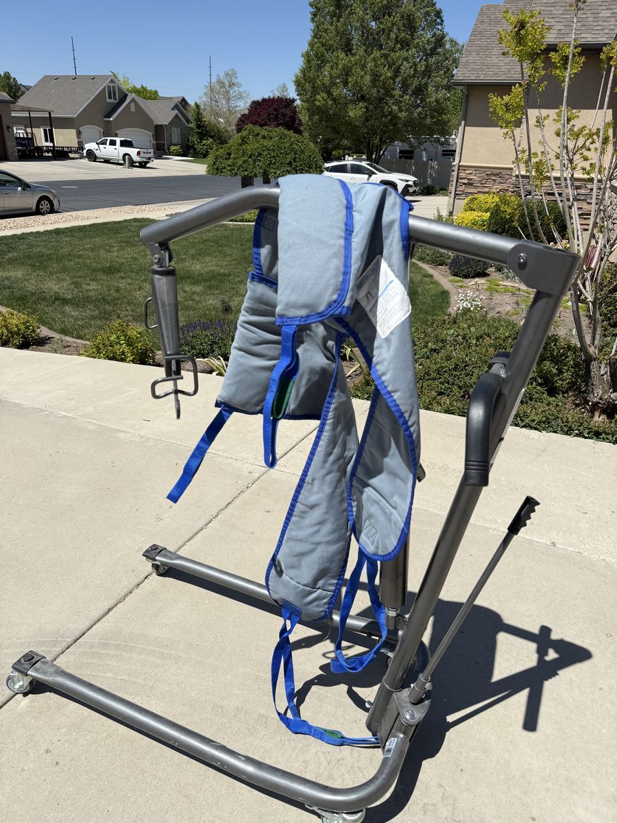 Hoyer Lift with sling
