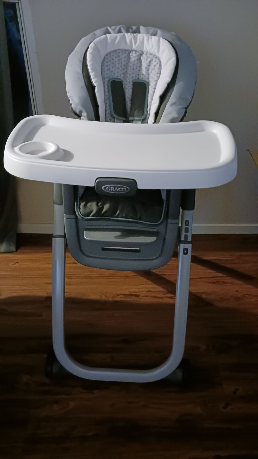 DLX 6=IN=1 Highchair