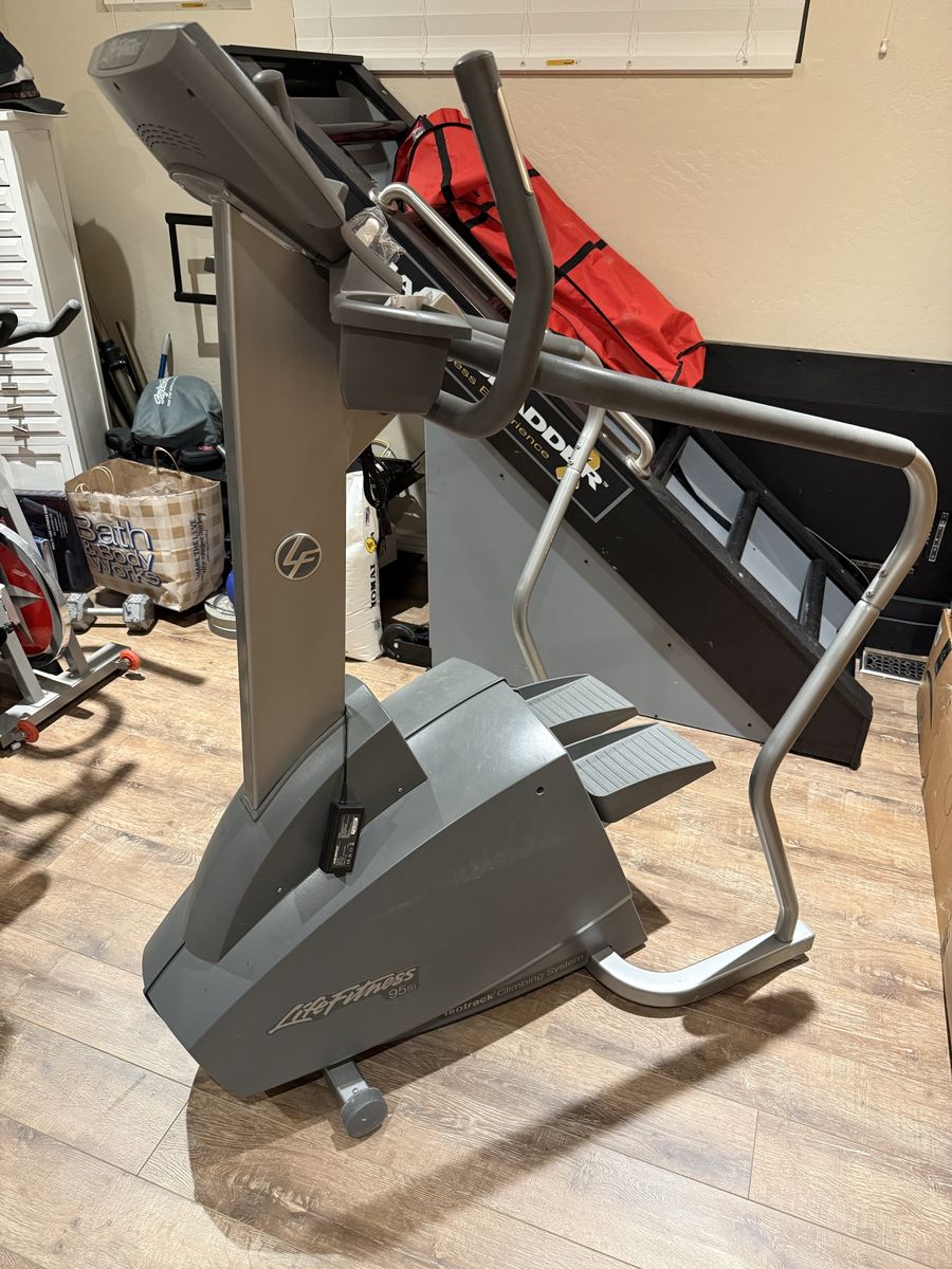 Life Fitness 95Si Commercial Stair Climber / Stepper