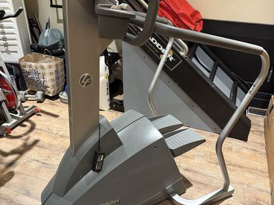 Life Fitness 95Si Commercial Stair Climber / Stepper
