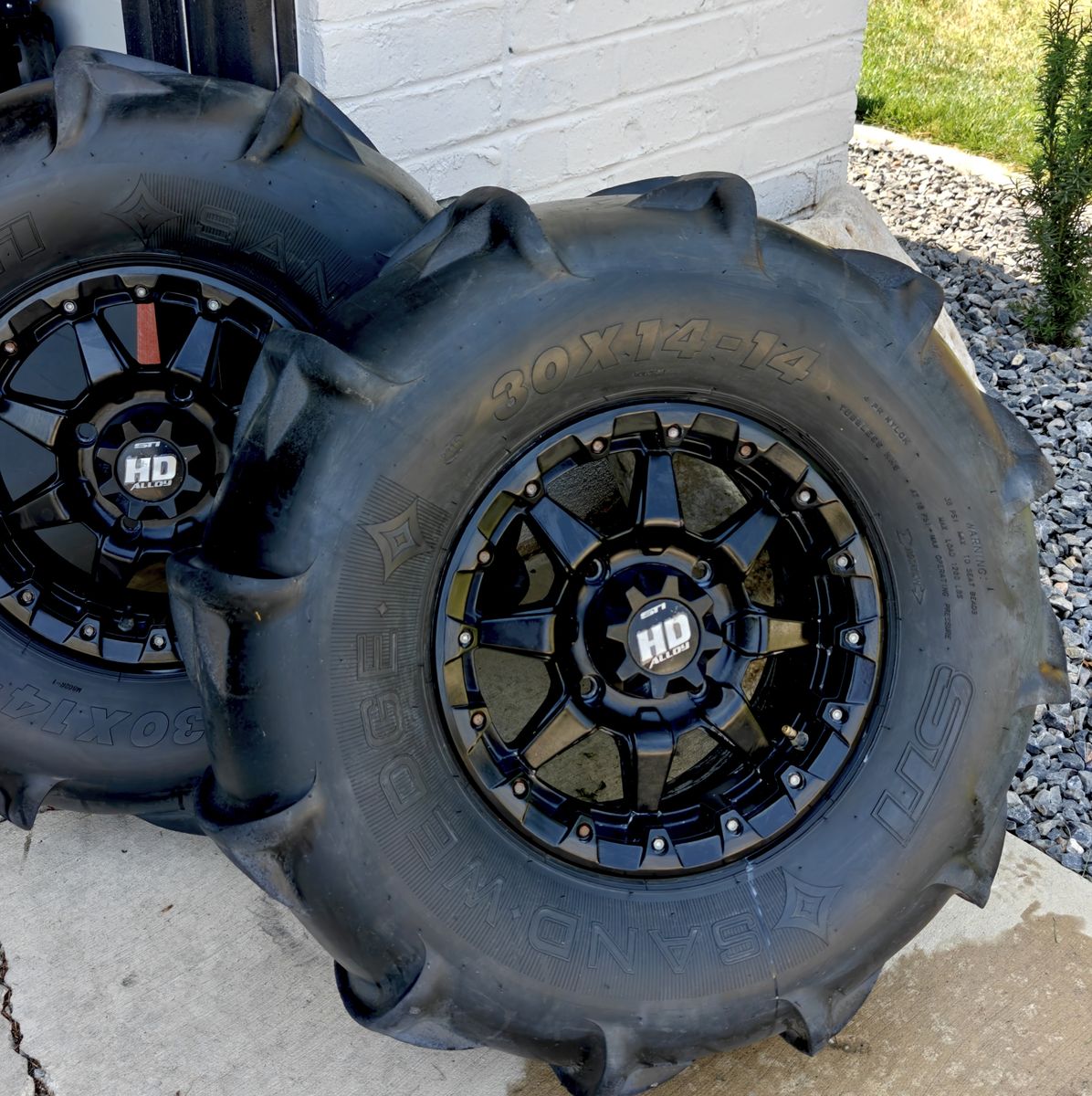 Sand Wedge Paddle Tires 30x14-14 - Mounted Pair