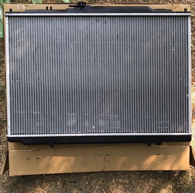 Denso Radiator 19YB18Y ~ Fits 2001-2006 Acura MDX ~ New, Open Box