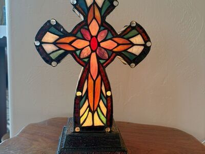 Tiffany Style Cross Lamp