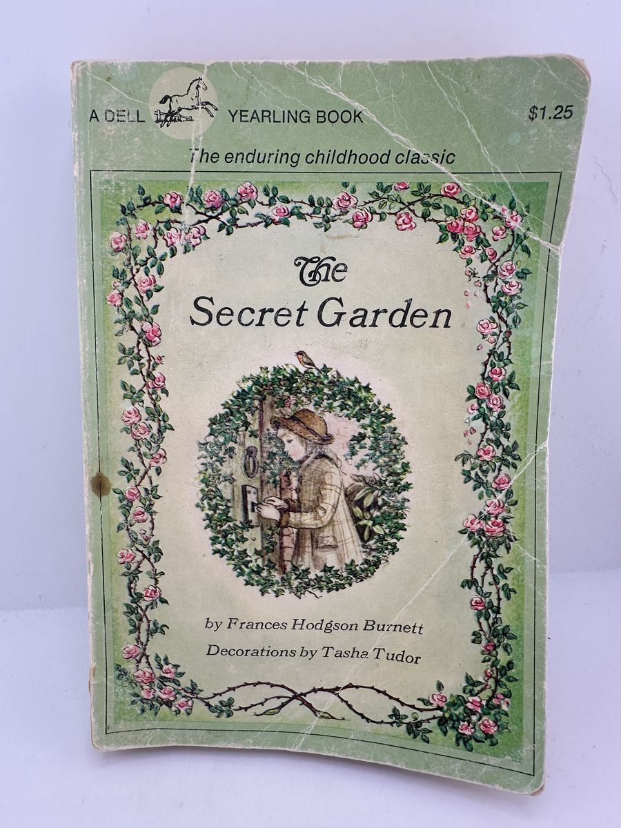 Vintage 1973 Secret Garden Burnett Dell Yearling PB Illustrated Tudor