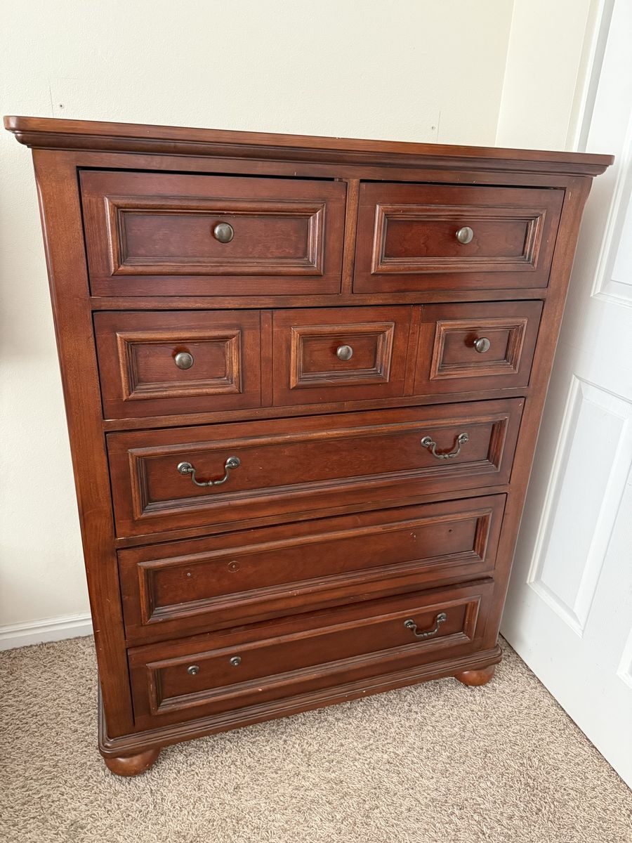 Dresser and Desk set