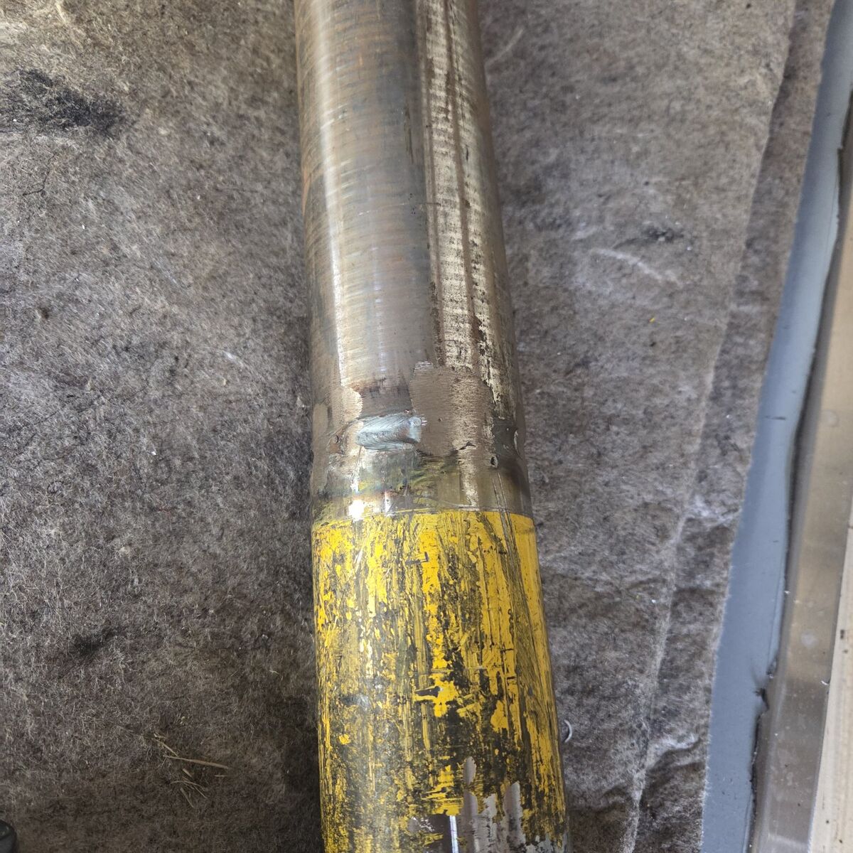 steel rod 12' ft × 2-3/4" diameter