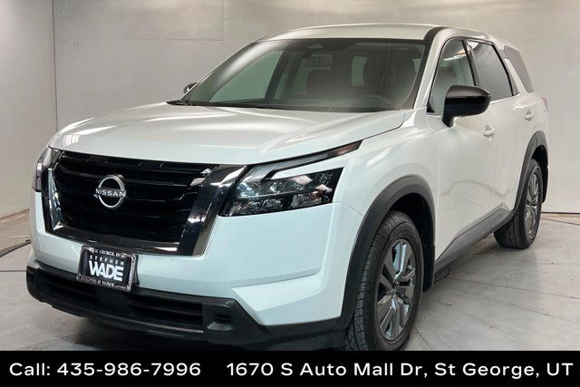 2025 Nissan Pathfinder S