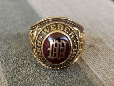 Vintage 1971 Weber High School Class Ring - Red Stone, Gold Tone size 9? - Collectible Memorabilia