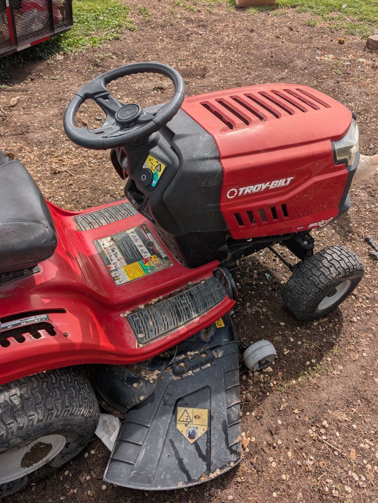 Troy Bilt riding mower