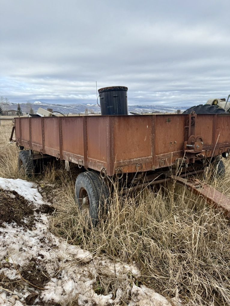 Military trailer