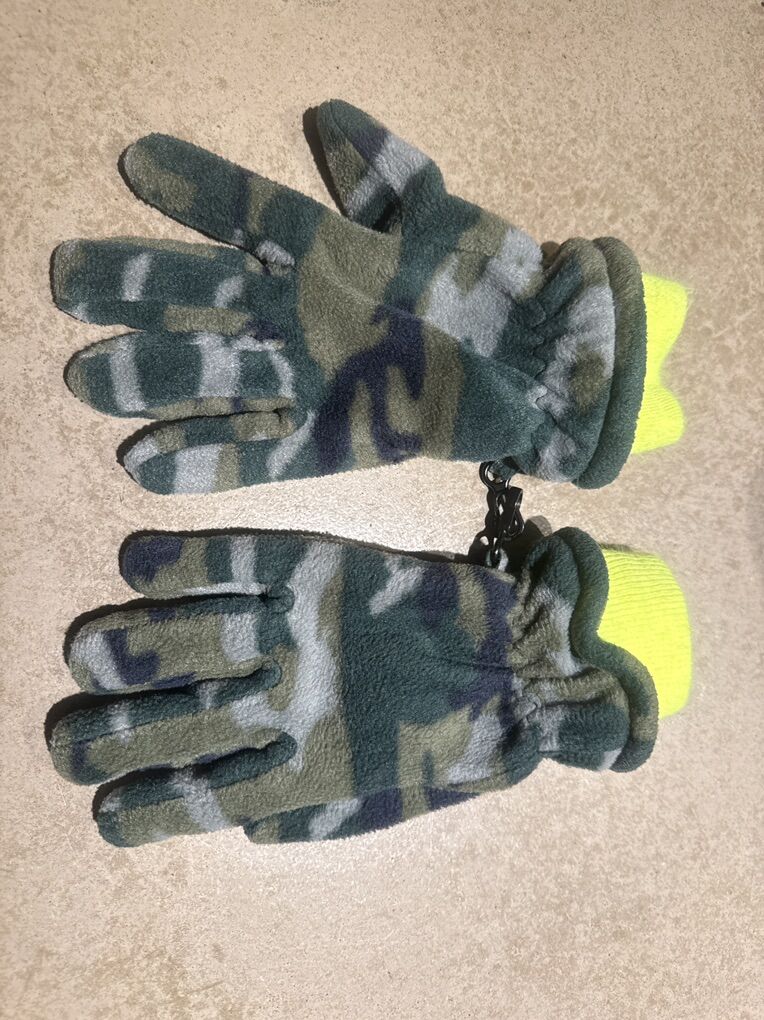Kids Gloves Size Large