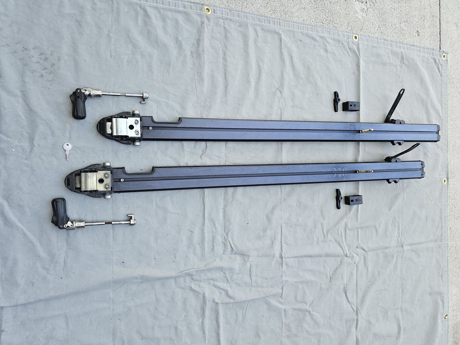 RockyMounts Bicycle Roof Rack Mounts Locking $25 each