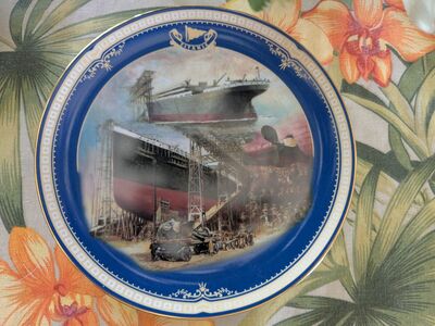 Titanic Collectors set, numbered with certificate. 24K gold gilt