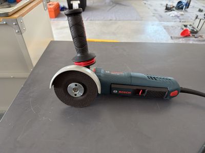 Bosch 4-1/2" Corded Angle Grinder (10 Amp) – Great Condition