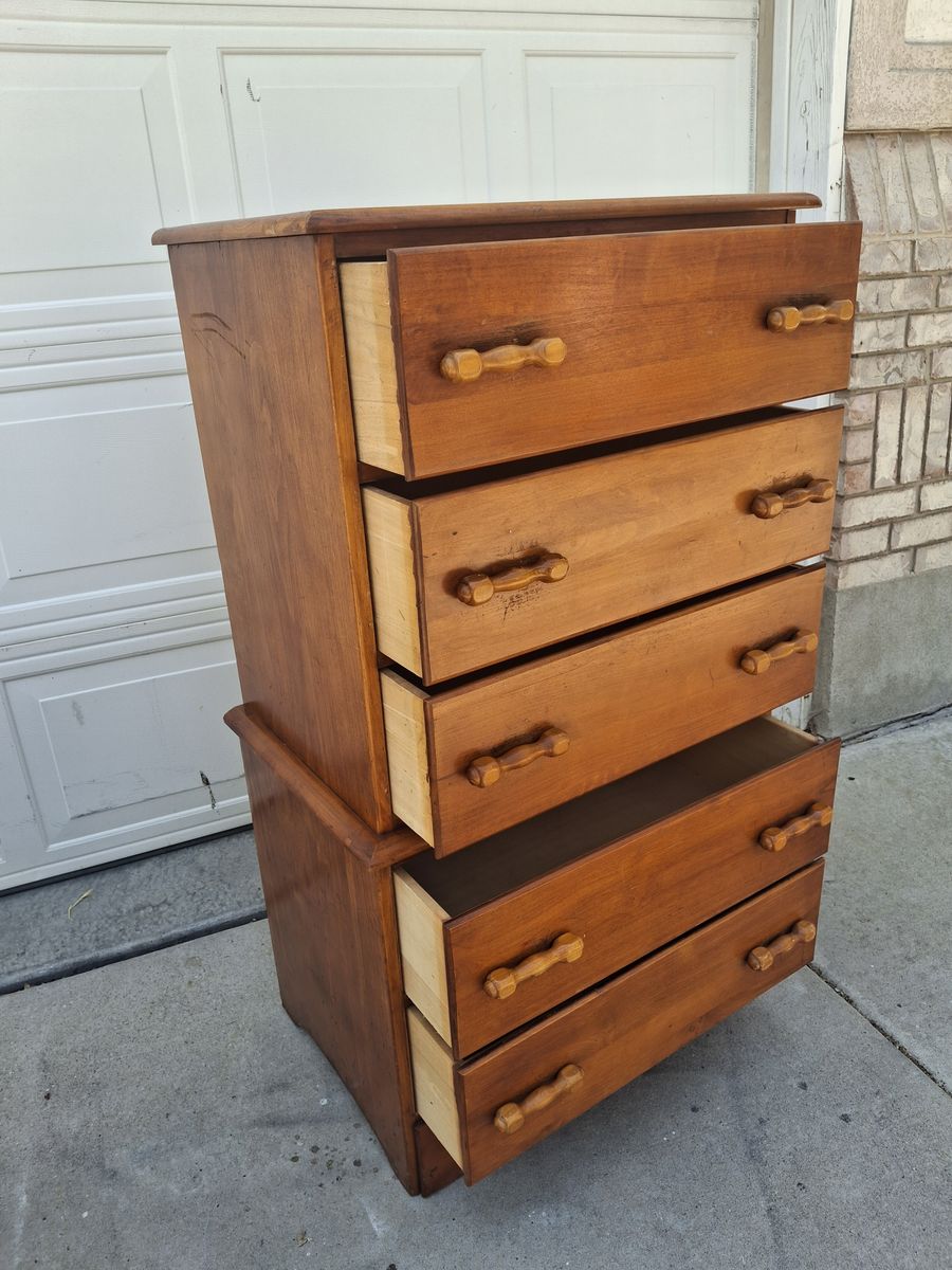 thick pine wood 5 drawers dresser/wood knob