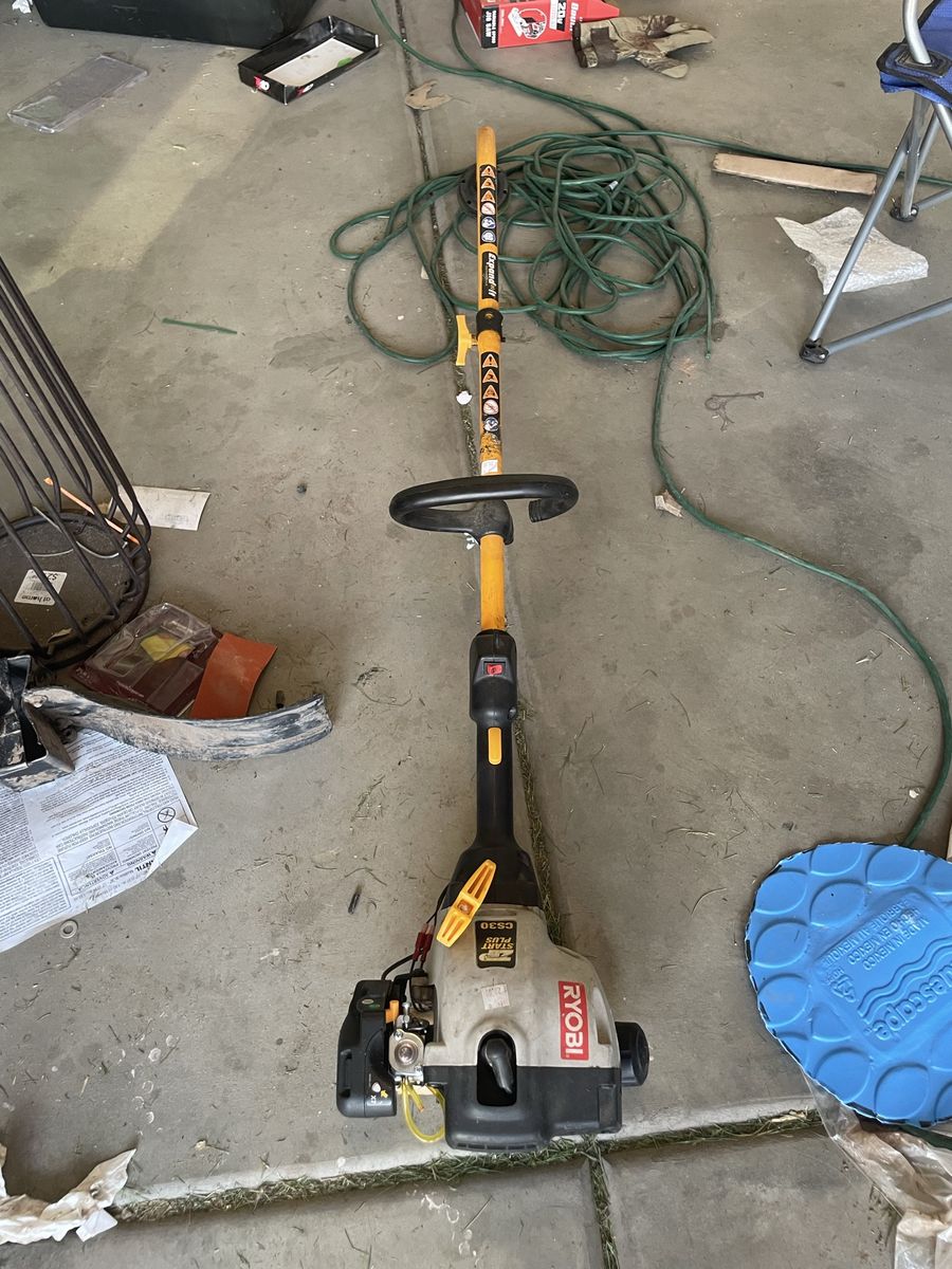 RYOBI CS30 2-Cycle weed wacker