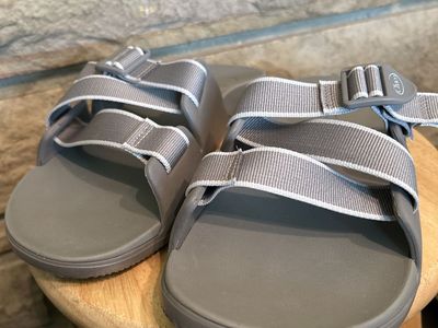 Mens Chaco Chillos slides / Mens 10 / Grey