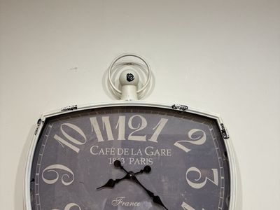 Wall clock