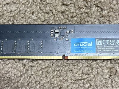 16 GB DDR5 Crucial - FOR PARTS