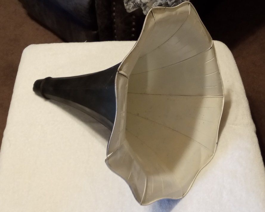 Original Antique Victor Talking Machine Horn