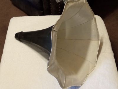 Original Antique Victor Talking Machine Horn