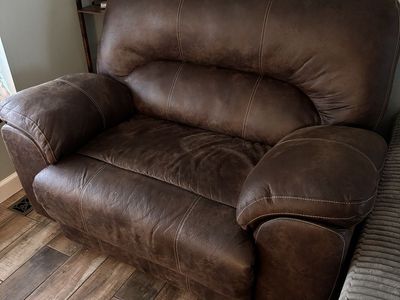 Reclining love seat