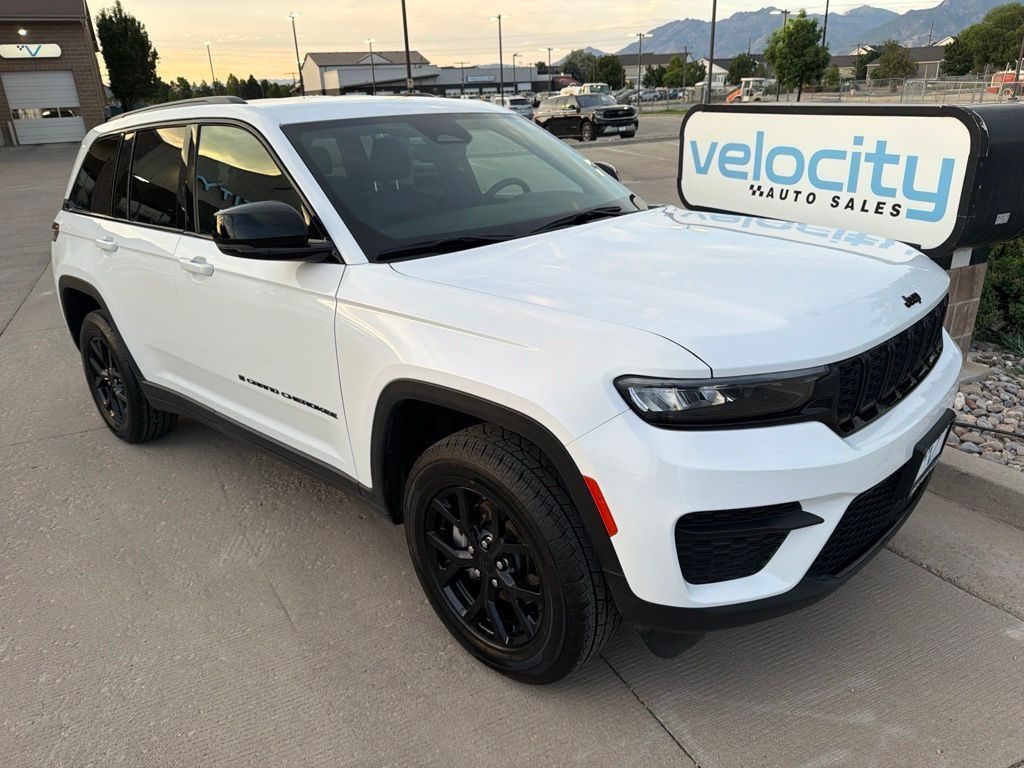 2024 Jeep Grand Cherokee Altitude