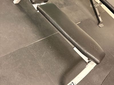 Cybex Fitness Weight Bench