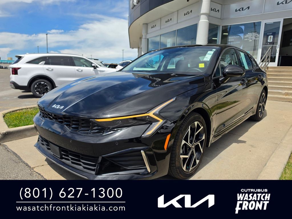 2025 Kia K5 EX